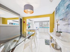 Dining Area- click for photo gallery